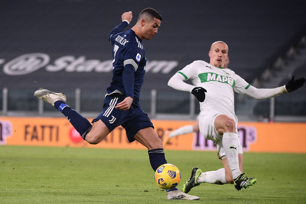 Juventus - Sassuolo 3-1. Vlad Chiricheș, criticat de antrenorul Roberto de Zerbi: „Ar trebui să știe astfel de momente ale jocului” » Ce notă a primit în Gazzetta Dello Sport