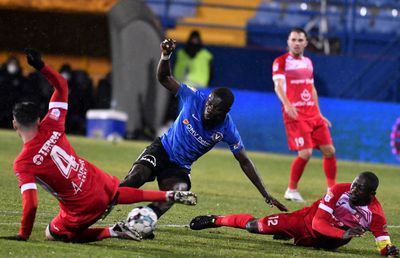 Durii din Liga 1 » Echipele și jucătorii care au faultat cel mai mult în tur + Cei mai drastici arbitri