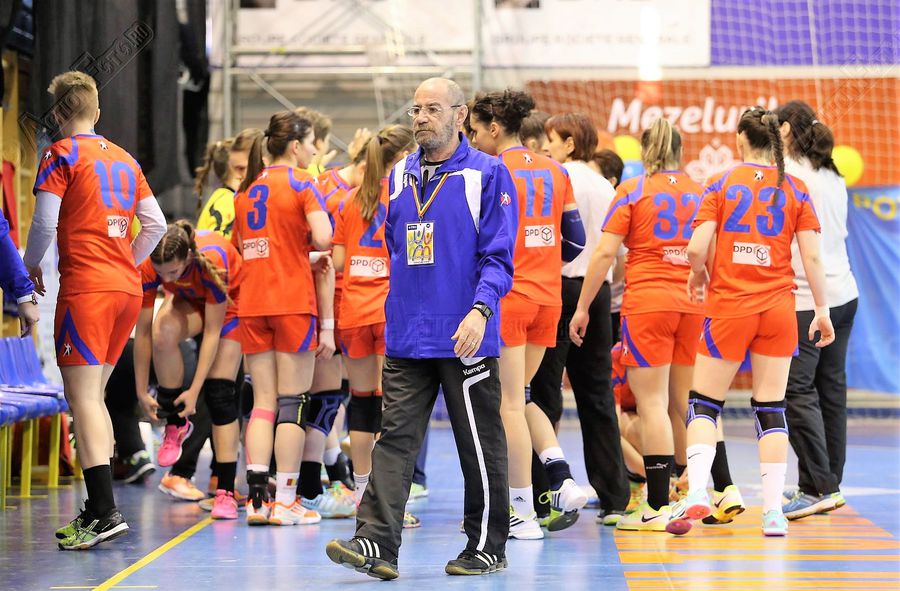 Bogdan Macovei, fostul antrenor al naționalei feminine, a murit la 67 de ani » „Pentru totdeauna în sufletul meu”