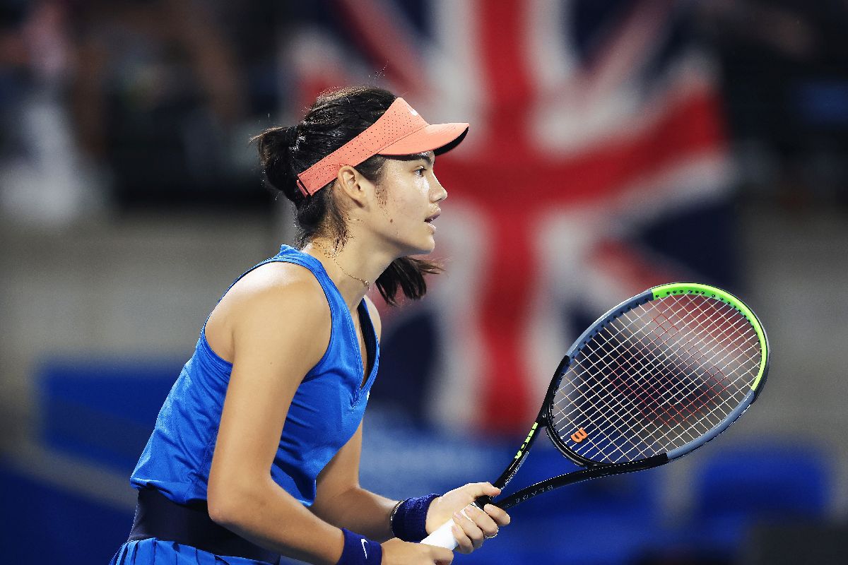 Emma Răducanu nu se regăsește! A pierdut cu 0-6, 1-6 la primul meci din 2022