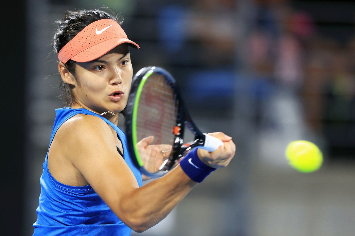 Emma Răducanu nu se regăsește! A pierdut cu 0-6, 1-6 la primul meci din 2022