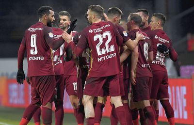 Driblează cantonamentul! Situație incredibilă: un jucător important încă nu s-a prezentat la antrenamentele lui Petrescu » CFR, în pericol?