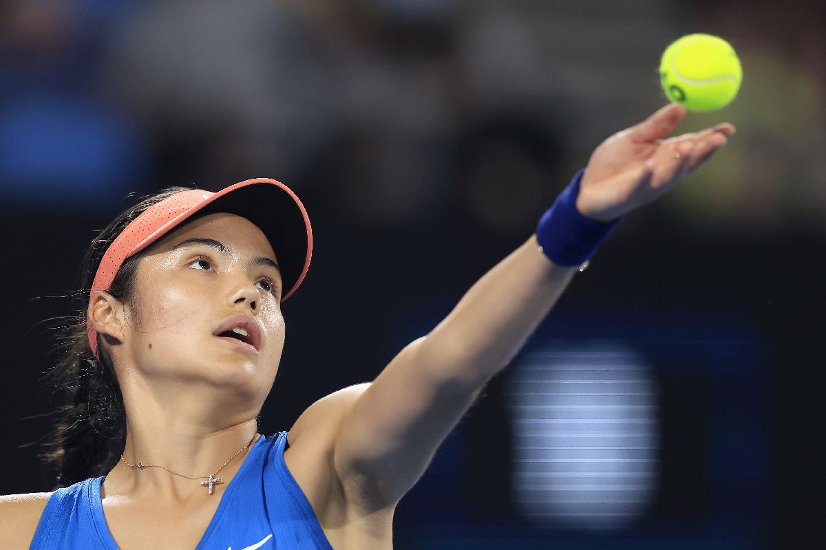 Emma Răducanu nu se regăsește! A pierdut cu 0-6, 1-6 la primul meci din 2022