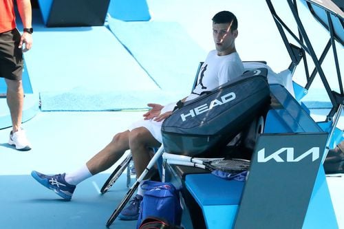 Situația lui Novak Djokovic (34 de ani, 1 ATP) continuă să producă rumoare la Melbourne, inclusiv în rândul jucătorilor.  / FOTO: Imago-Images
