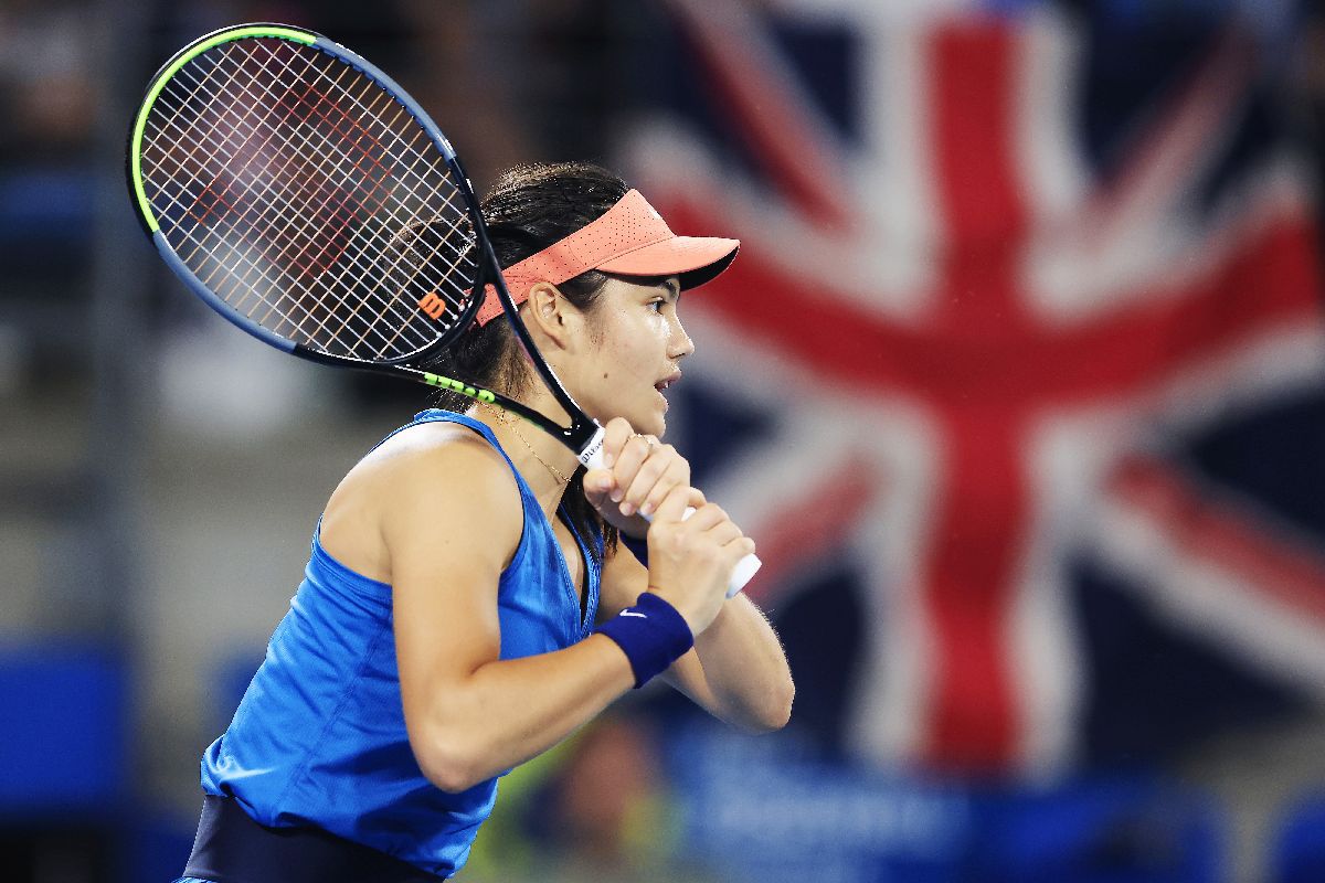 Emma Răducanu nu se regăsește! A pierdut cu 0-6, 1-6 la primul meci din 2022