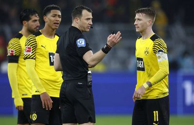 N-a mai arbitrat în Bundesliga după scandalul din „Der Klassiker” » Care este motivul