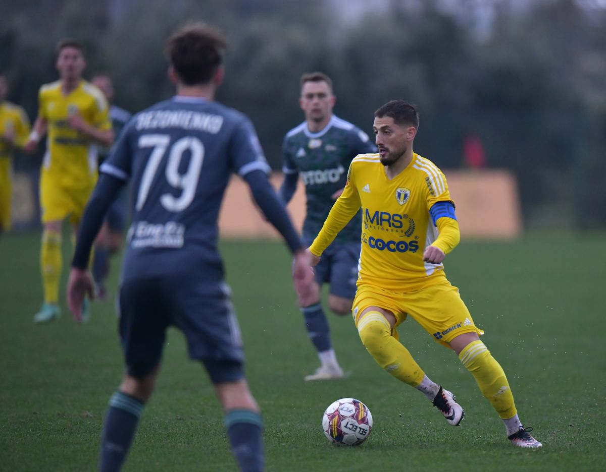 „Găzari” de neoprit! Petrolul a legat a doua victorie consecutivă în Antalya, în ciuda ploii torențiale