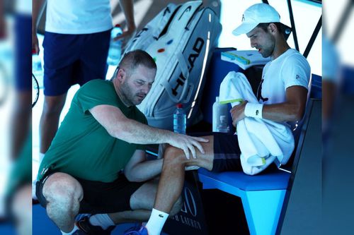 Novak Djokovic, tratat de fizioterapeut cu 5 zile înainte de Australian Open // foto: Guliver/gettyimages