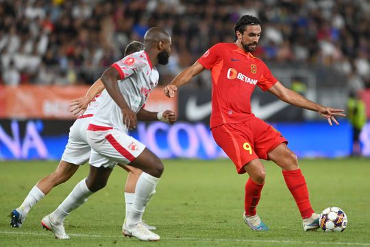 Costel Orac, 64 de ani, unul dintre cei mai importanți atacanți din istoria fotbalului românesc, crede că Gigi Becali ar sabota-o pe FCSB dacă ar lăsa-o fără niciun atacant veritabil în lot.
