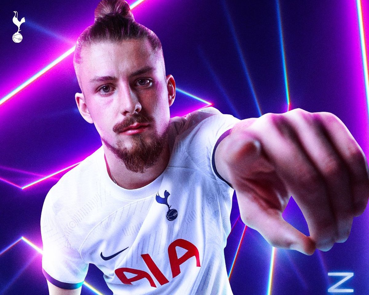 Când poate debuta Drăgușin la Tottenham » Anunțul impresarului: „Ar putea zice că l-au băgat să-l linșeze”