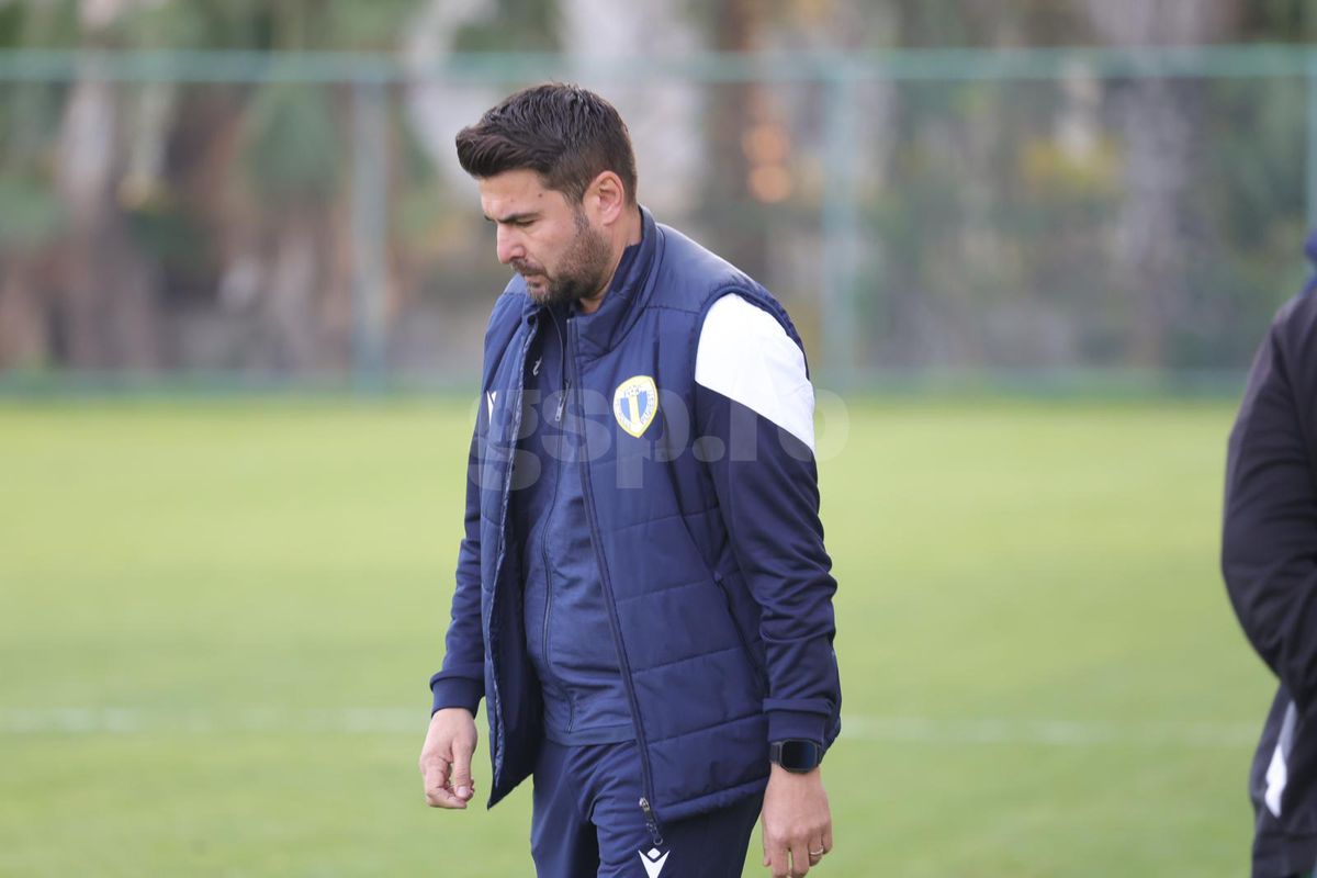 CSKA 1948 - Petrolul: 5 goluri în al doilea amical al echipei lui Mutu » Contribuție la debut pentru vârful din Turcia