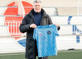 Tibor Selymes s-a întors! Prezentat oficial la club » Detalii din proiect: „Ne inspirăm de la Hagi”