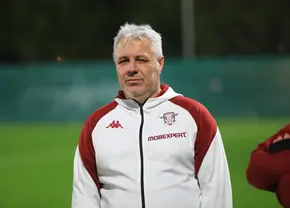 „Asta e o nebunie. Vă dați seama ce spuneți?” » Șumudică l-a șocat pe reporterul GSP în Dubai: „Nu, nu. Ăsta e adevărul! Asta simt”