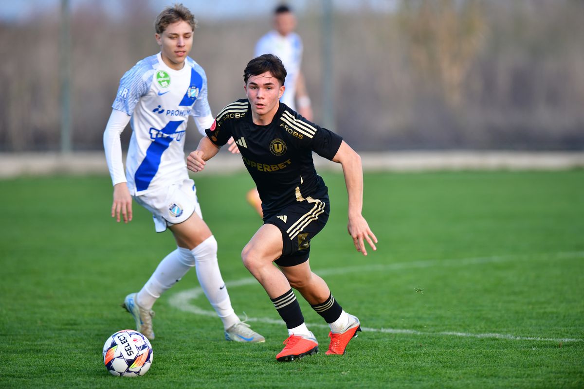 Lucescu a venit să-i vadă pe greii lui Sabău la amicalul lui U Cluj, dar a sclipit un puști de 16 ani, care a și înscris