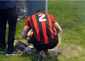 Fotbalistul-electrician a intrat în istoria de 140 de ani a clubului: a reparat nocturna în timpul meciului și și-a salvat echipa de la eliminare