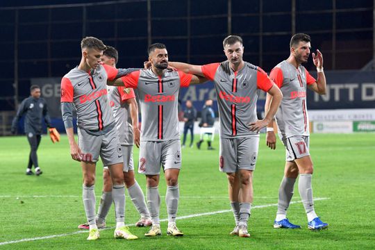 Daniel Popa, al doilea de la dreapta la stânga, foto: Imago Images