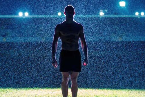 Presa engleză nu a dezvăluit identitatea jucătorului și nici a clubului unde s-a produs arestarea de vineri