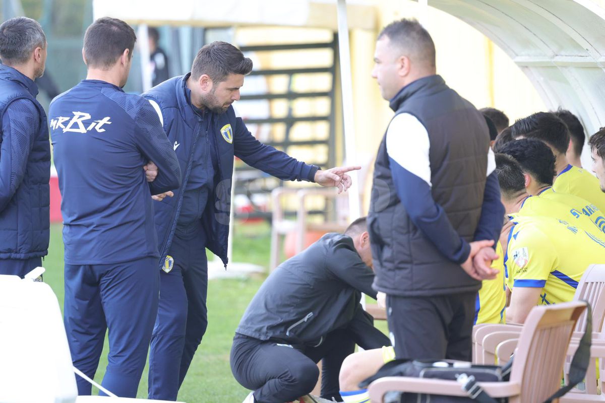 CSKA 1948 - Petrolul: 5 goluri în al doilea amical al echipei lui Mutu » Contribuție la debut pentru vârful din Turcia