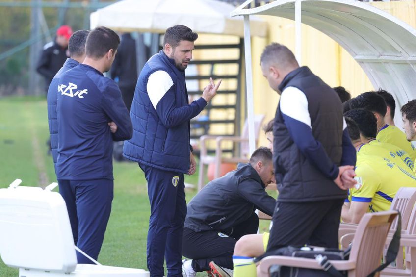 Petrolul a fost învinsă cu scorul de 2-3 de CSKA 1948 Sofia, echipă aflată pe locul 10 în Bulgaria. A fost al doilea amical al iernii pentru echipa lui Adrian Mutu.