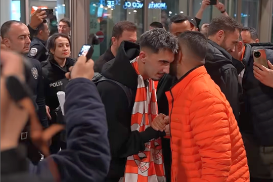 Andrei Ivan (28 de ani, aripă stânga) a ajuns în Turcia și a fost așteptat pe aeroport de fanii celor de la Adanaspor, penultima clasată din eșalonul secund.