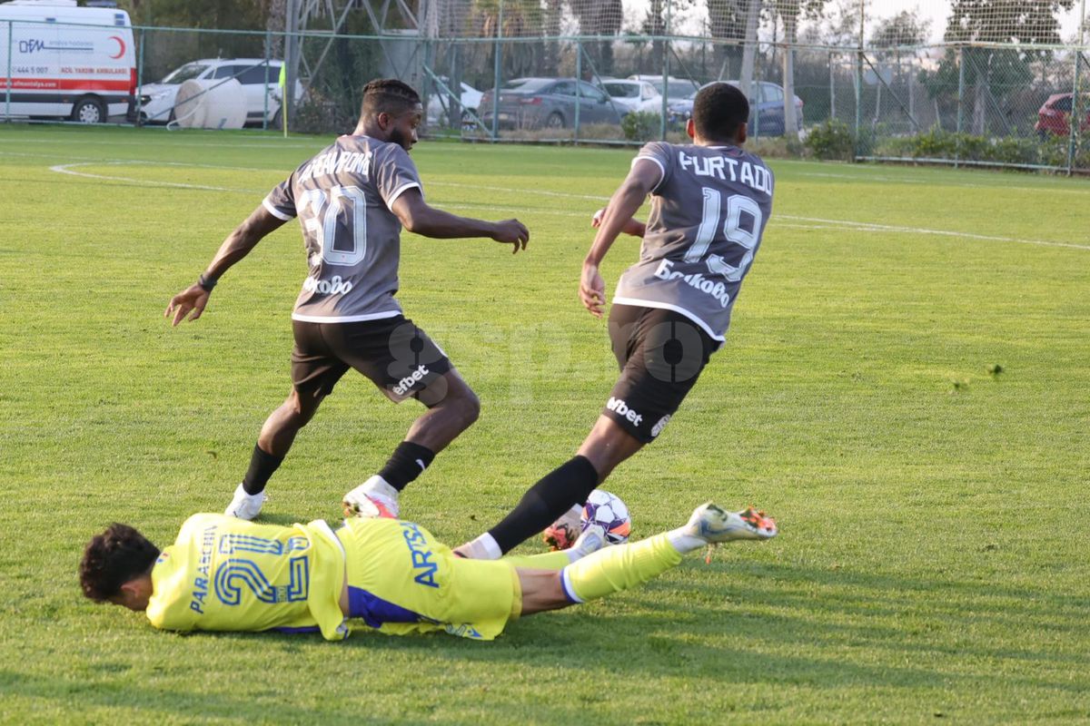 Imagini din CSKA 1948 - Petrolul, meci amical disputat în Antalya