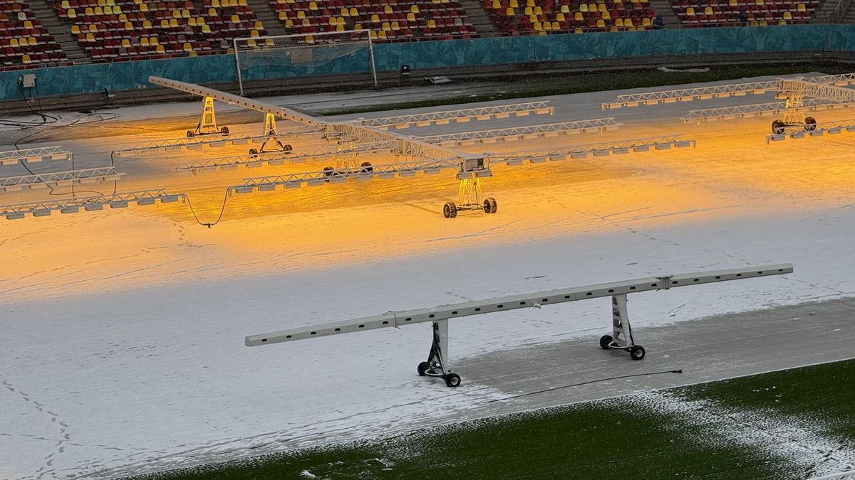 Cum arată Arena Națională după 12 ore de ninsoare! GSP a fost pe cel mai mare stadion al țării cu o săptămână înaintea primului meci oficial din 2026