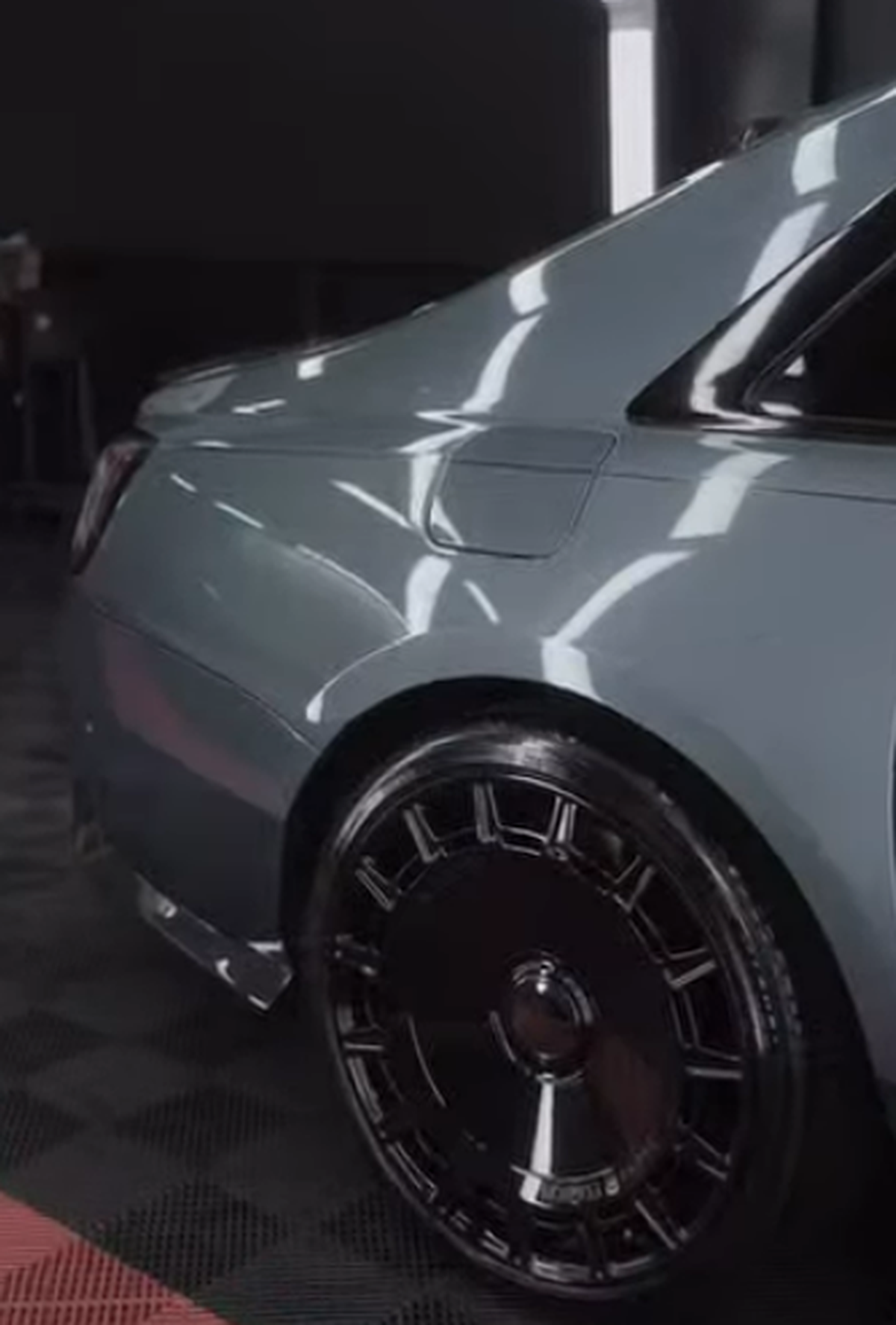 Adrian Mititelu junior, surprins pe străzi cu „bijuteria” de 400.000 de euro » Și-a „tunat” mașina de lux