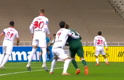 Andrei Ivan, start de meci groaznic în Grecia » Ce a făcut în secunda 30