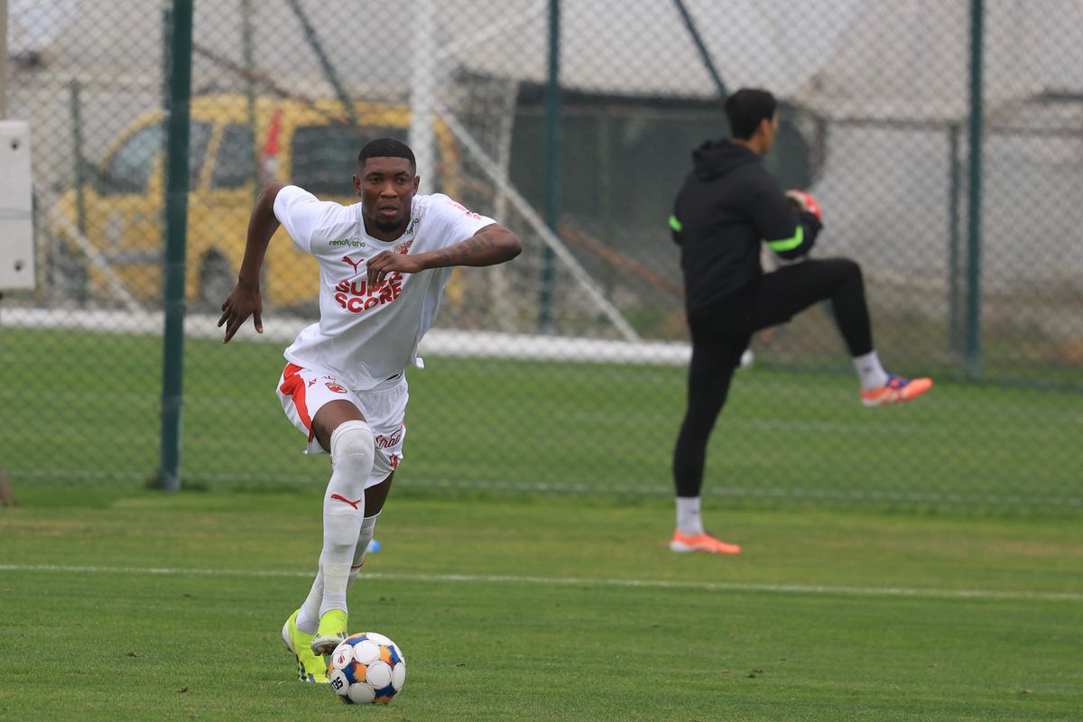 Avertisment pentru rivale: Dinamo câștigă și al doilea test din Antalya