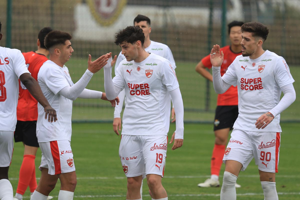 Dinamo - Gangwon, amical în Antalya