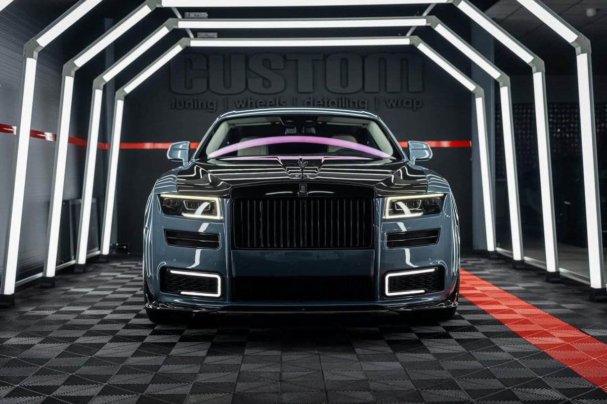 Rolls-Royce Ghost, mașina lui Adrian Mititelu junior