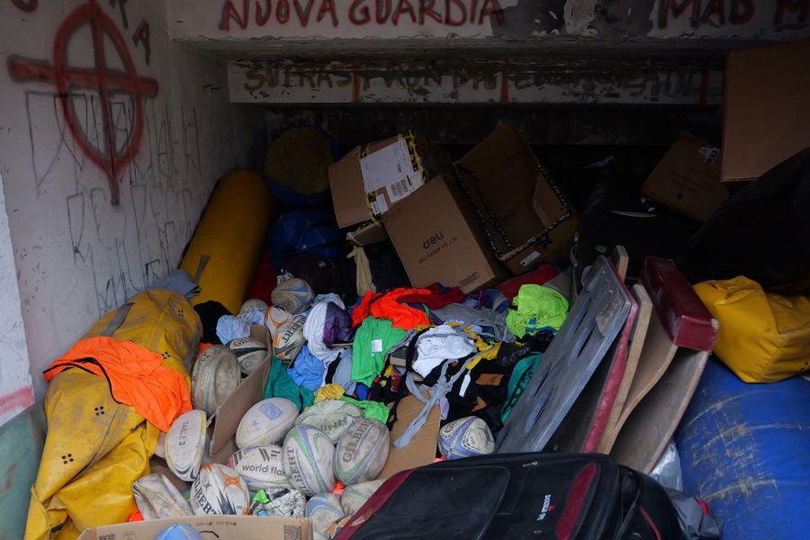 Stadionul Dinamo fierbe pe dinăuntru » Ce au găsit reporterii GSP, la ultima tură înainte de demolare. „A fost izvor de sănătate”, acum ascunde detalii șocante