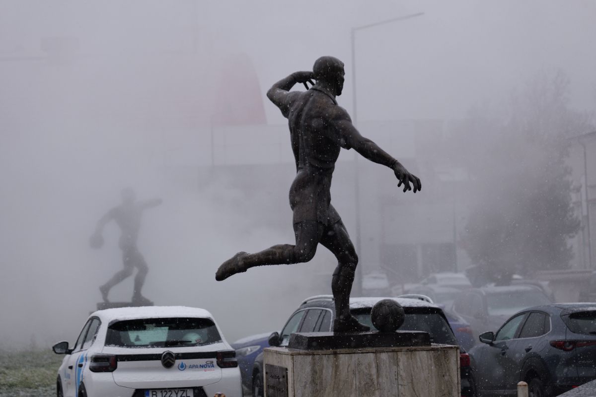 Stadionul Dinamo fierbe pe dinăuntru » Ce au găsit reporterii GSP, la ultima tură înainte de demolare. „A fost izvor de sănătate”, acum ascunde detalii șocante