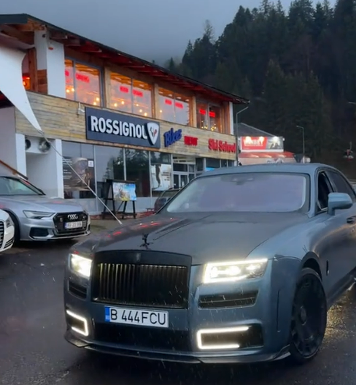 Adrian Mititelu junior, surprins pe străzi cu „bijuteria” de 400.000 de euro » Și-a „tunat” mașina de lux