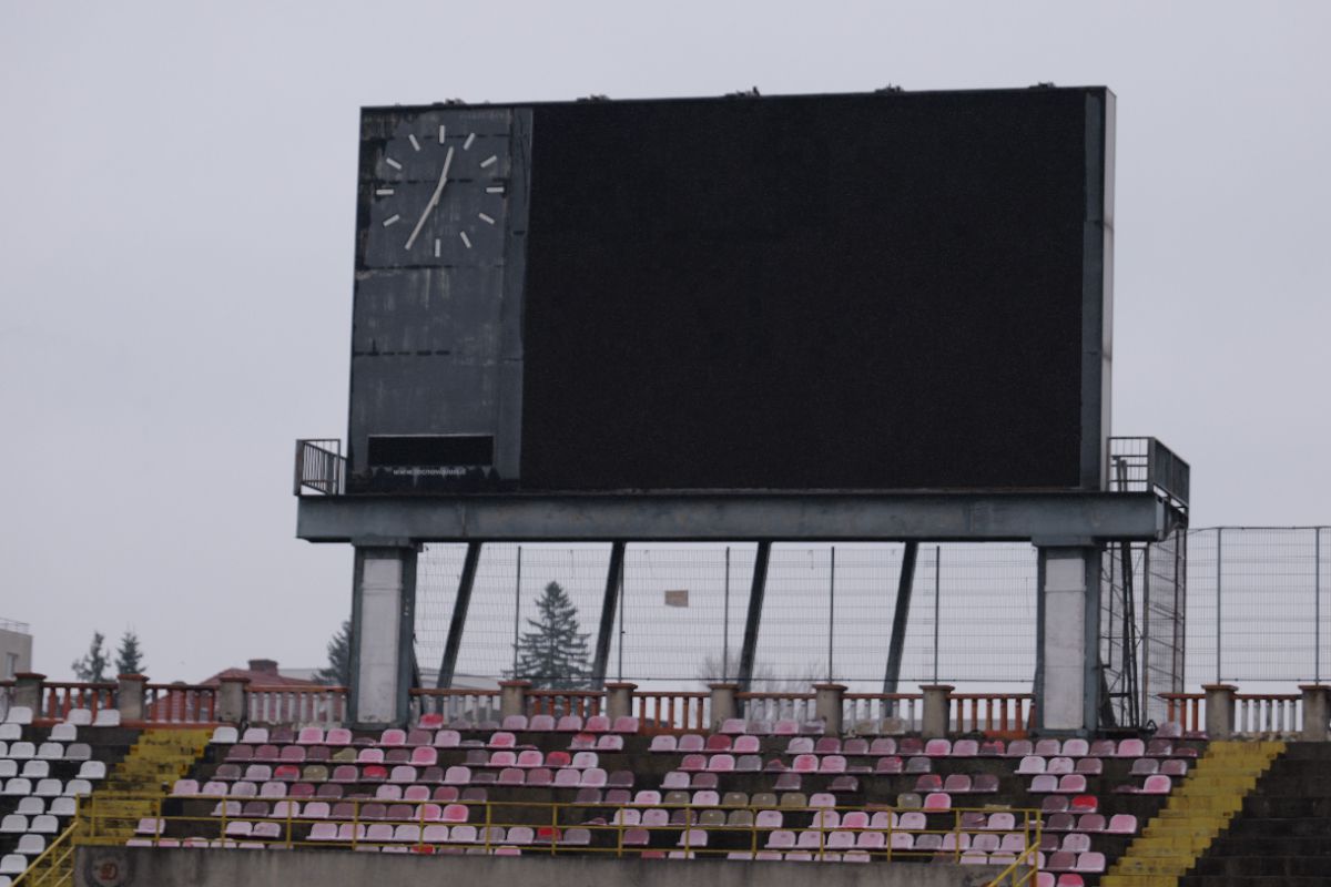 Stadionul Dinamo fierbe pe dinăuntru » Ce au găsit reporterii GSP, la ultima tură înainte de demolare. „A fost izvor de sănătate”, acum ascunde detalii șocante
