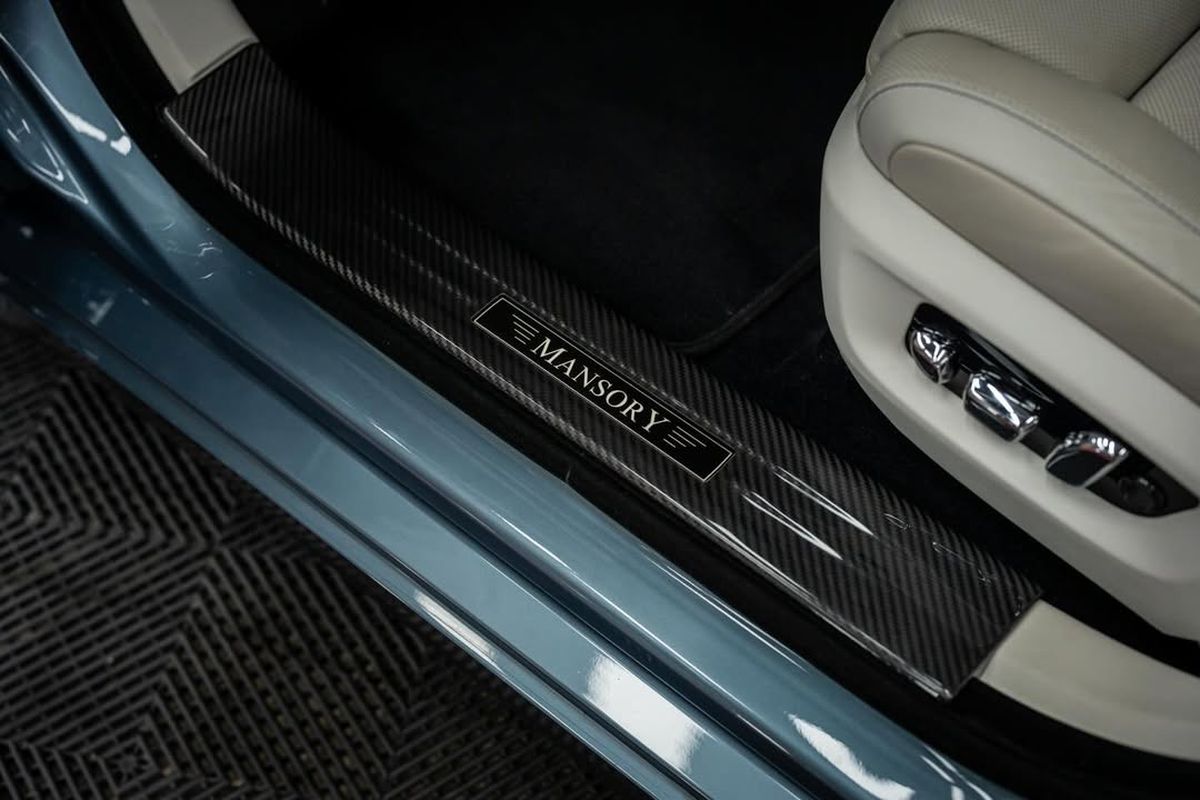 Rolls-Royce Ghost, mașina lui Adrian Mititelu junior