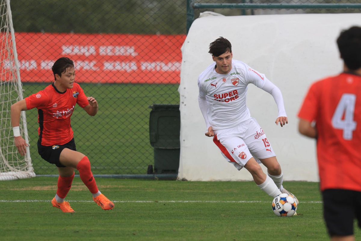 Dinamo - Gangwon, amical în Antalya