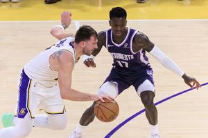 MVP-ul Campionatului European, suspendat pentru 3 meciuri pentru că ar fi încercat să îl lovească pe Luka Doncic