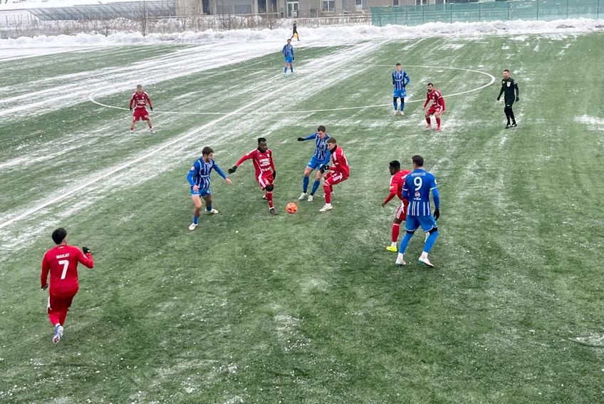 LIVE Farul - FC Botoșani, amical în zăpadă la Mogoșoaia » Gol în minutul 32