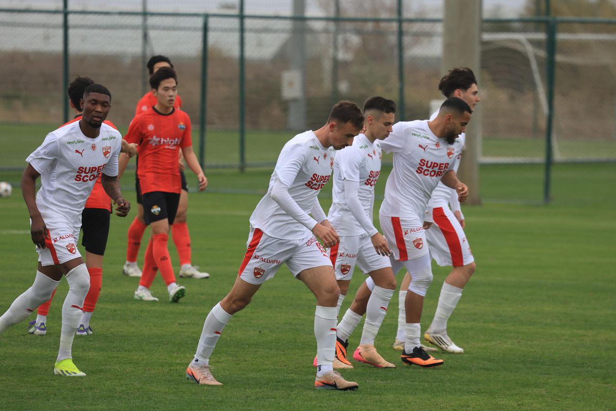 Avertisment pentru rivale: Dinamo câștigă și al doilea test din Antalya