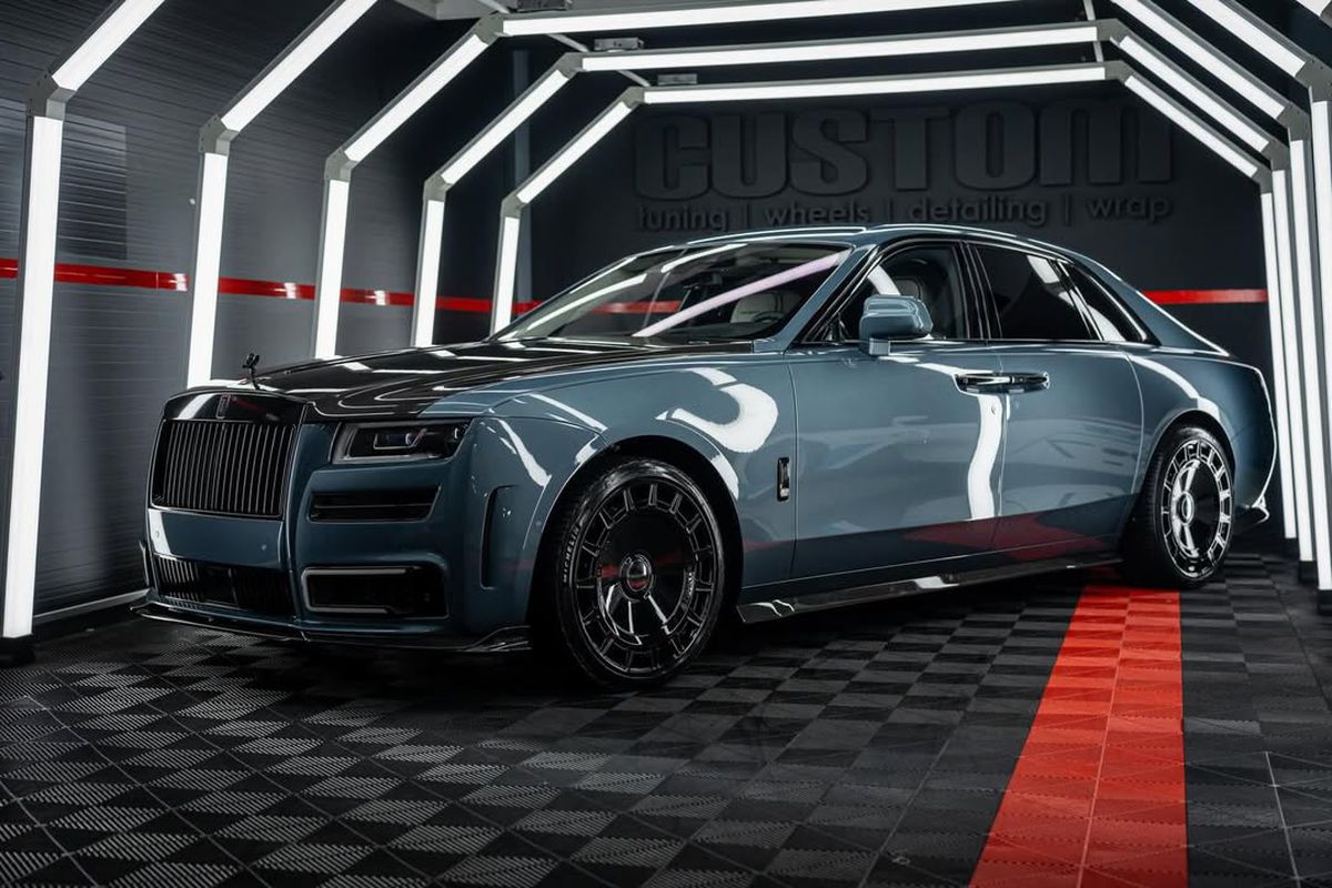 Rolls-Royce Ghost, mașina lui Adrian Mititelu junior