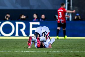 Probleme pentru Andrei Rațiu? » A părăsit terenul înainte de pauză