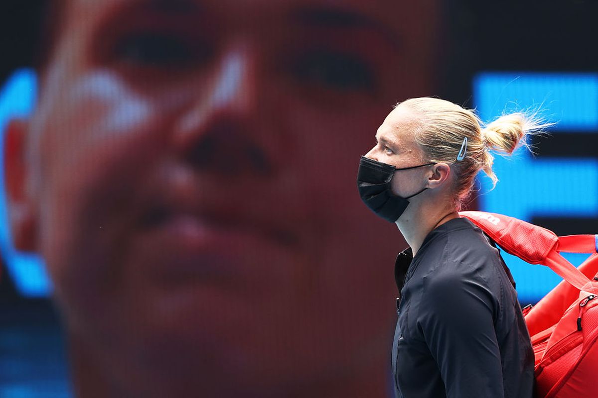 VIDEO Campioana en-titre a fost eliminată de la Australian Open și a apărut plânsă la conferință: „Mai pot rămâne la acest nivel?”