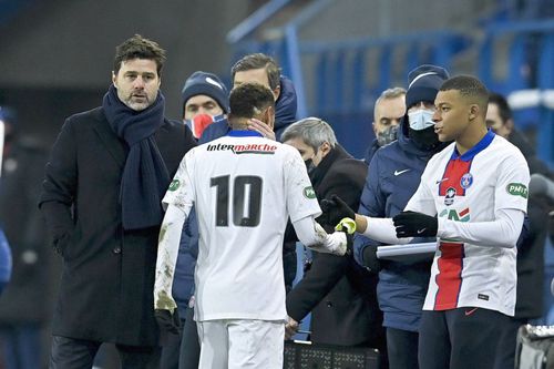 Neymar, înlocuit în Caen - PSG din cauza accidentării // foto: Imago