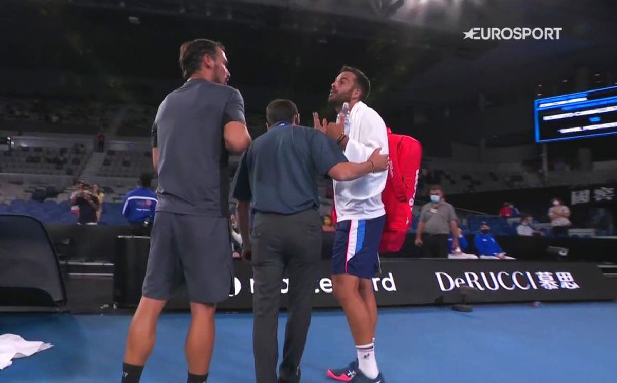 FOTO Aproape să se încaiere pe teren, după cel mai dramatic meci de la Australian Open: „De ce mă calci pe nervi?!”