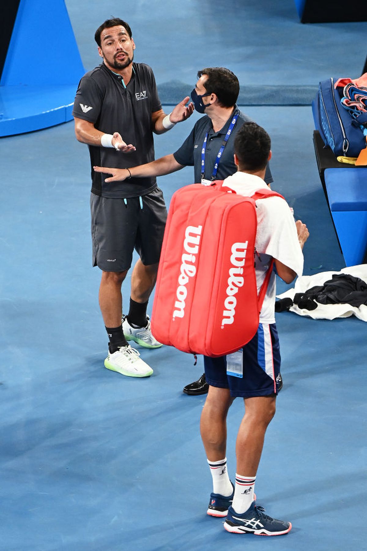 FOTO Aproape să se încaiere pe teren, după cel mai dramatic meci de la Australian Open: „De ce mă calci pe nervi?!”