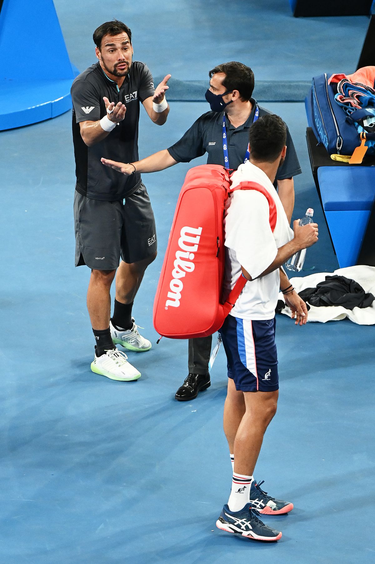 FOTO Aproape să se încaiere pe teren, după cel mai dramatic meci de la Australian Open: „De ce mă calci pe nervi?!”