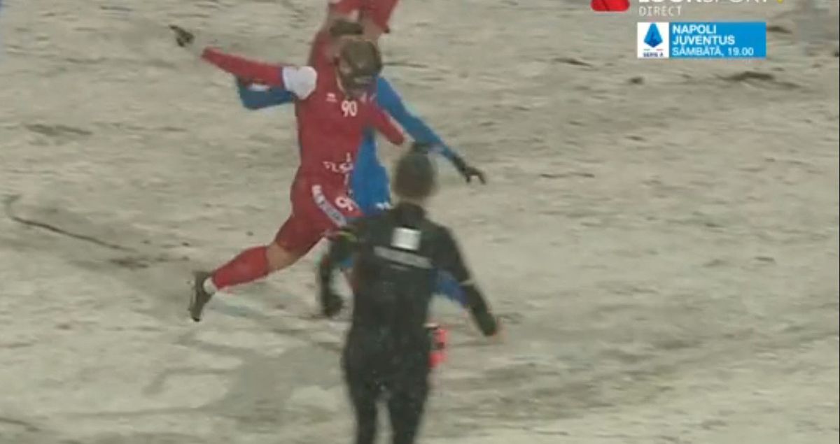 Penalty după câteva secunde în Botoșani - Craiova! Bîrsan le-a refuzat eronat o lovitură de pedeapsă gazdelor