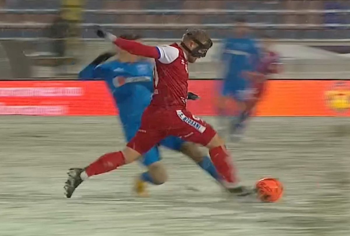 Penalty după câteva secunde în Botoșani - Craiova! Bîrsan le-a refuzat eronat o lovitură de pedeapsă gazdelor