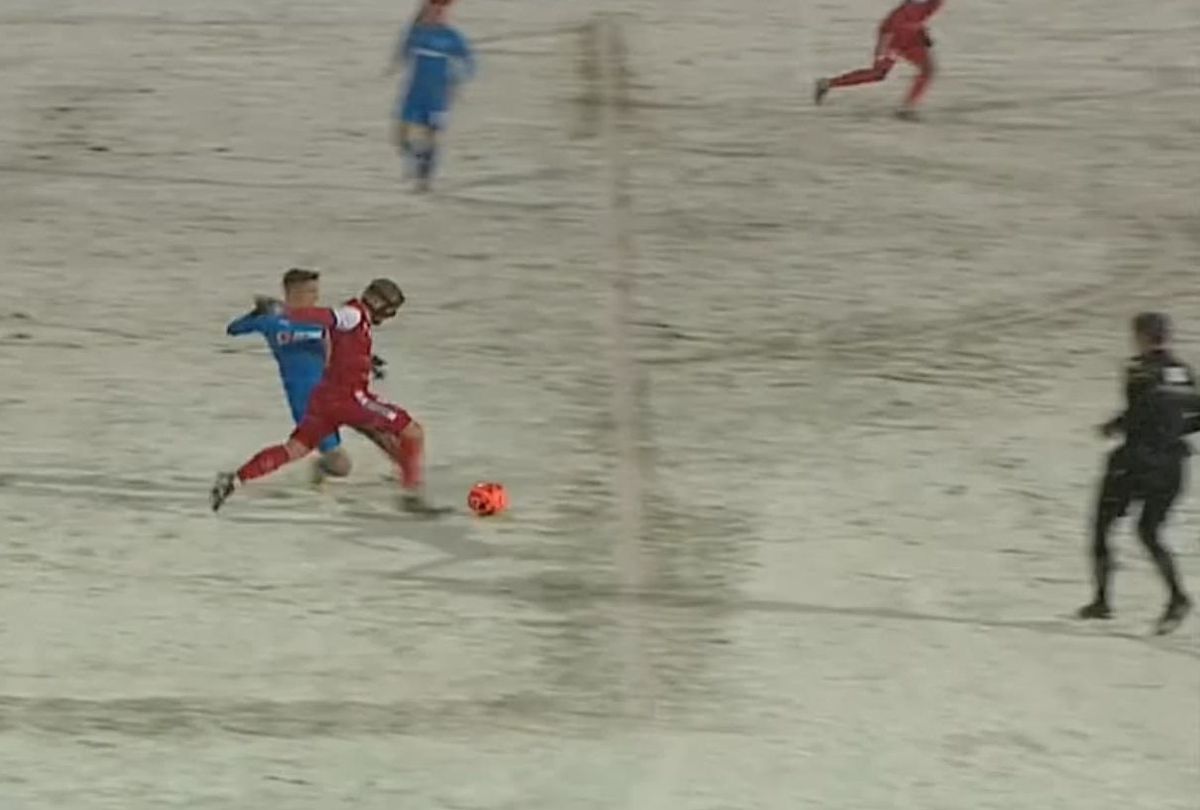 Penalty după câteva secunde în Botoșani - Craiova! Bîrsan le-a refuzat eronat o lovitură de pedeapsă gazdelor